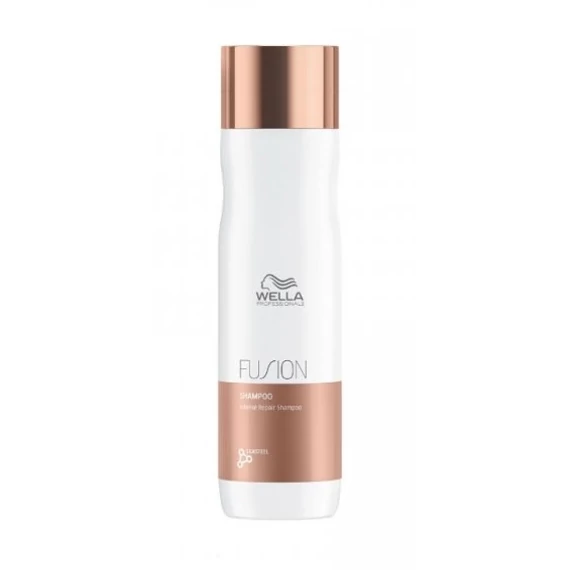 Wella Professionals Fusion Intense Repair sampon sérült hajra, 250 ml